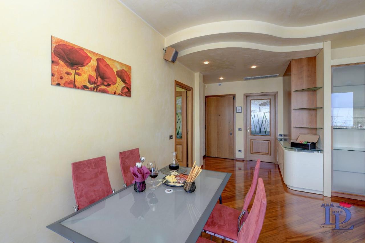 דסנזאנו דל גארדה Desenzanoloft Official Partner Marriott Homes & Villas - Charming On The Lake Front Lake מראה חיצוני תמונה