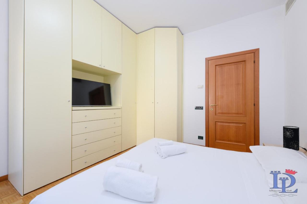 דסנזאנו דל גארדה Desenzanoloft Official Partner Marriott Homes & Villas - Charming On The Lake Front Lake מראה חיצוני תמונה