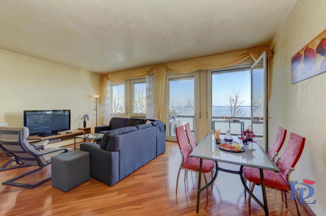 דסנזאנו דל גארדה Desenzanoloft Official Partner Marriott Homes & Villas - Charming On The Lake Front Lake מראה חיצוני תמונה